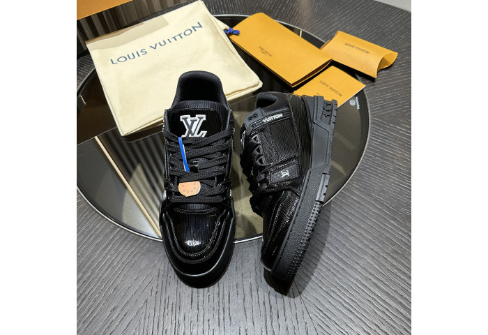 LOVT SNEAKER lv-495