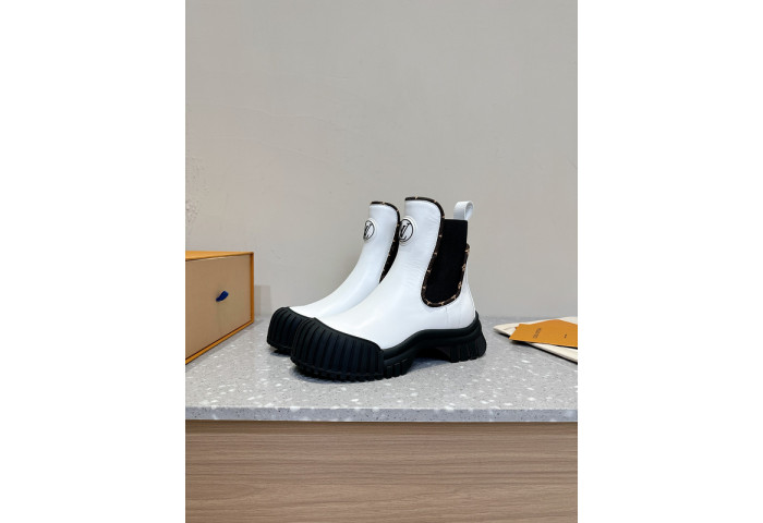 LOVT BOOTS L0-35