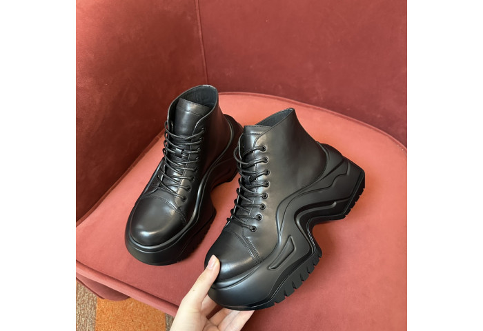 LOVT BOOTS L0-16