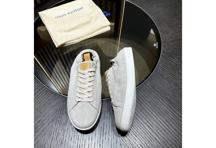 LOVT SNEAKER lv-405