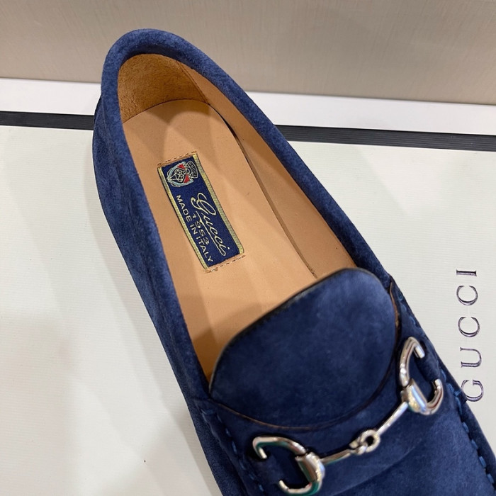 guc loafer