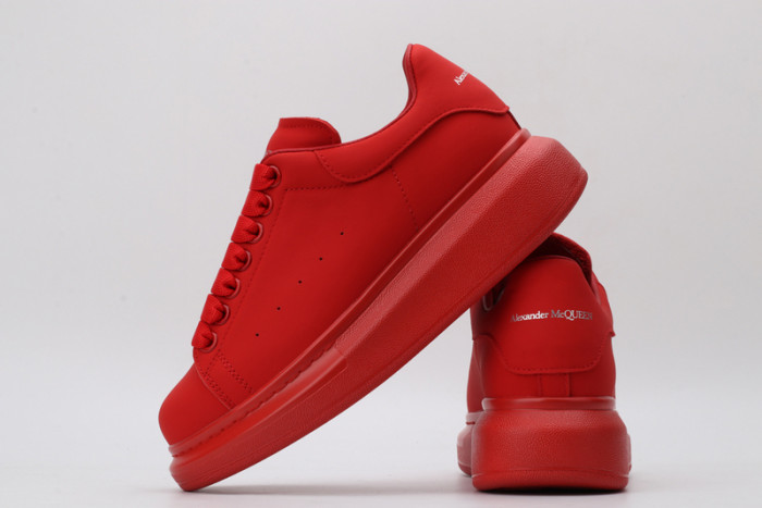 alex mcqu sneakers