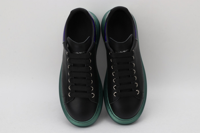 alex mcqu sneakers