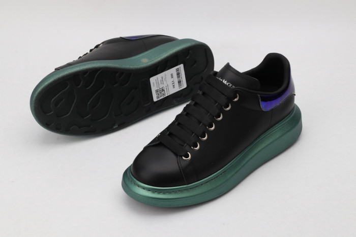 alex mcqu sneakers