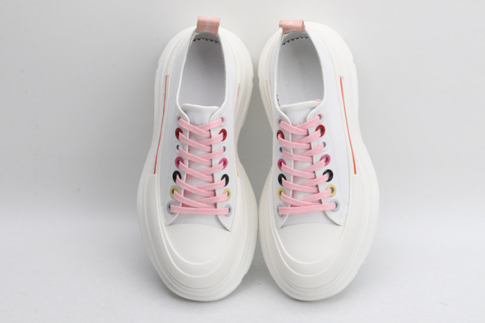 alex mcqu sneakers 112622