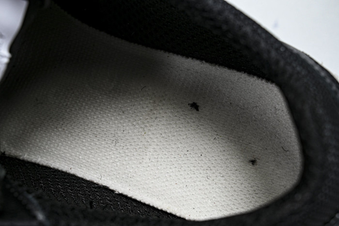 CN LOW TOP TRAINER CC SNEAKERS 21010933