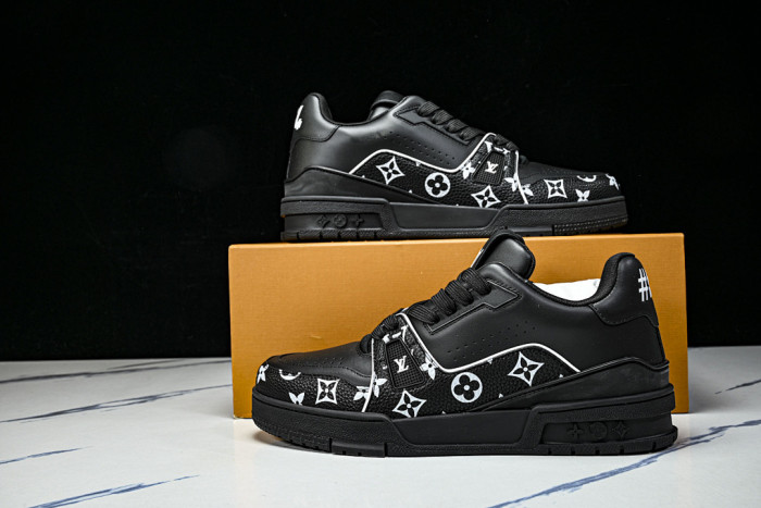 LOVT SNEAKER lv-560