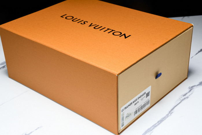 LOVT SNEAKER lv-202