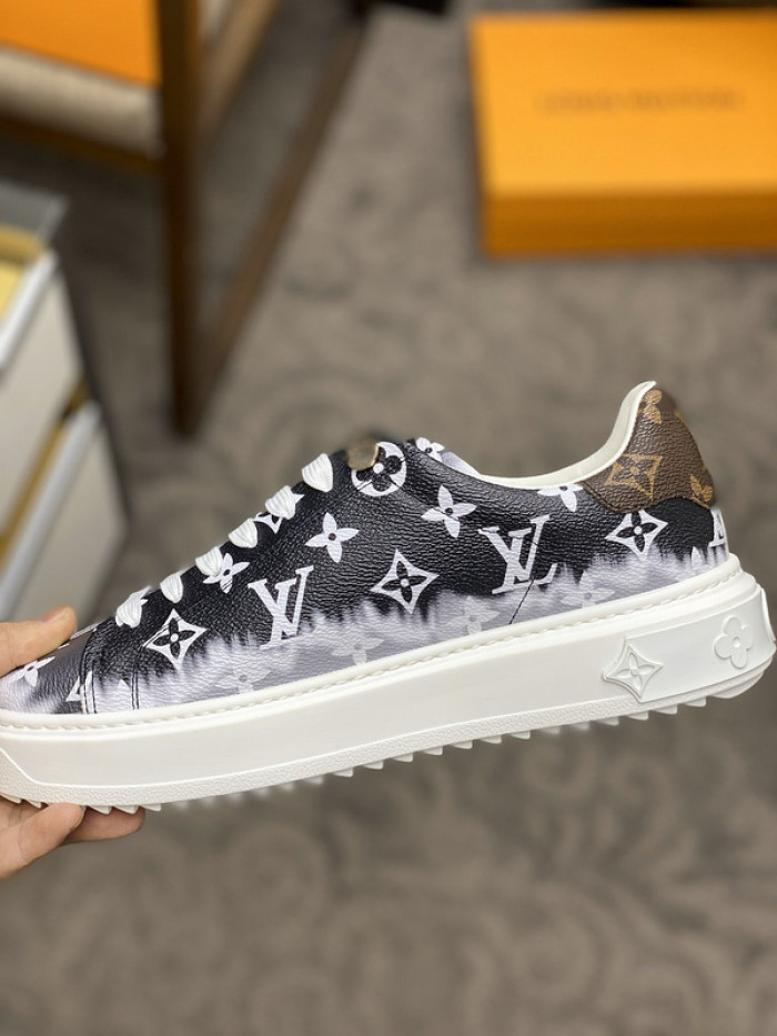 lovt sneaker