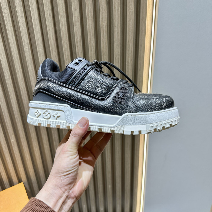 LOVT SNEAKER lv-529