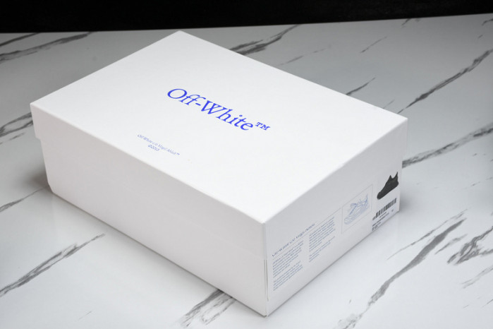 of sneakers ow-33