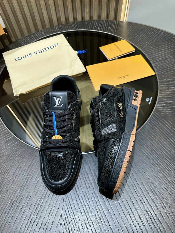 LOVT SNEAKER lv-542
