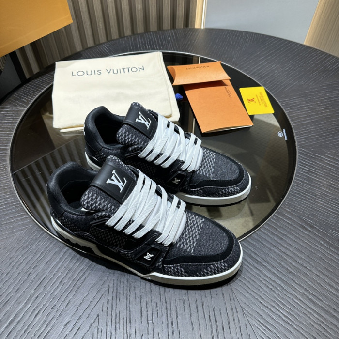 LOVT SNEAKER lv-212