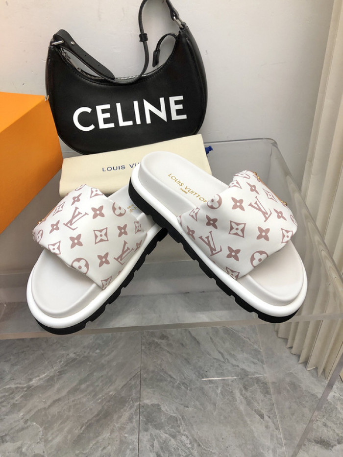 lovt sandal