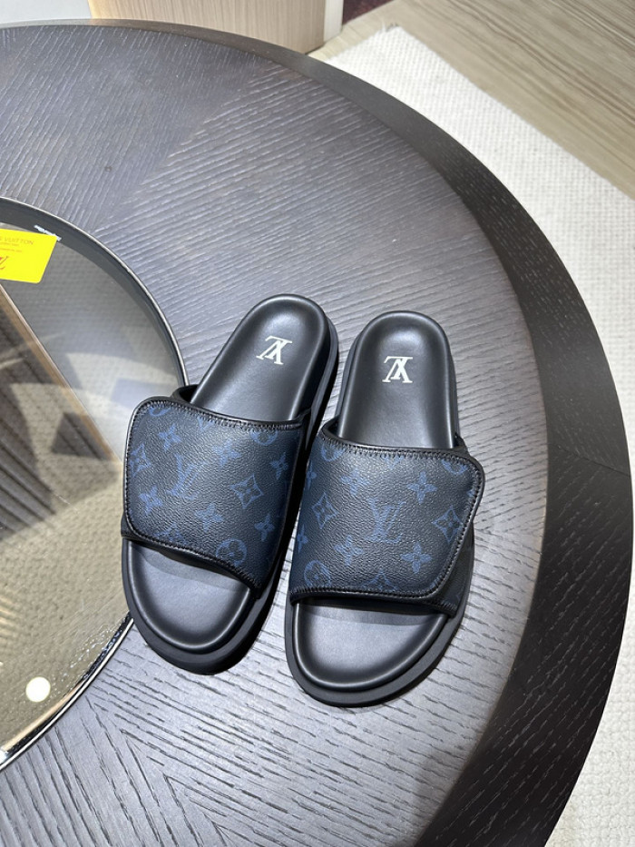 lovt sandal