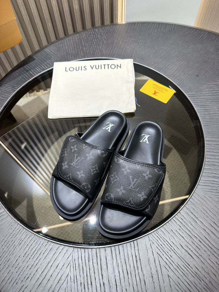 lovt sandal