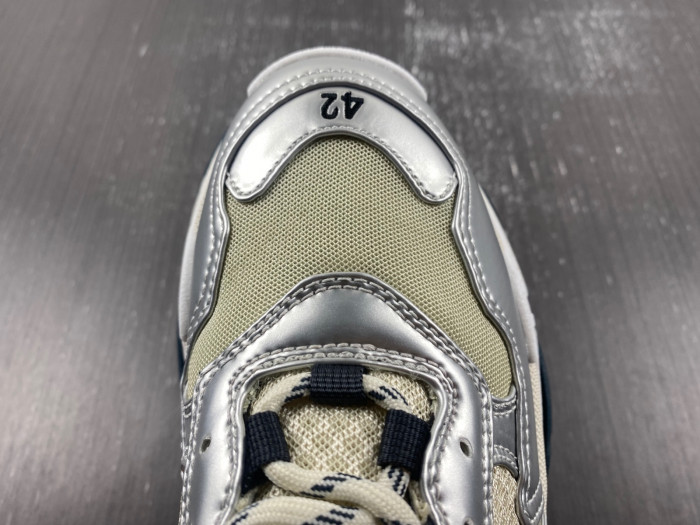 bl triple s trainers sneakers bts-16