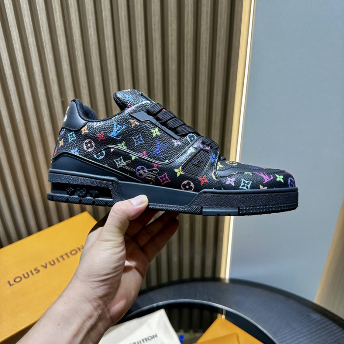 LOVT SNEAKER lv-261