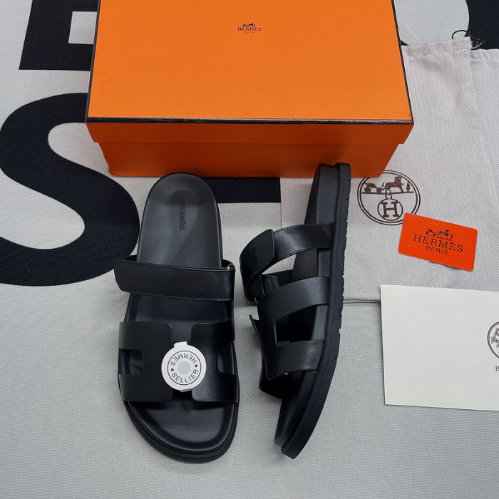her slides 23060918