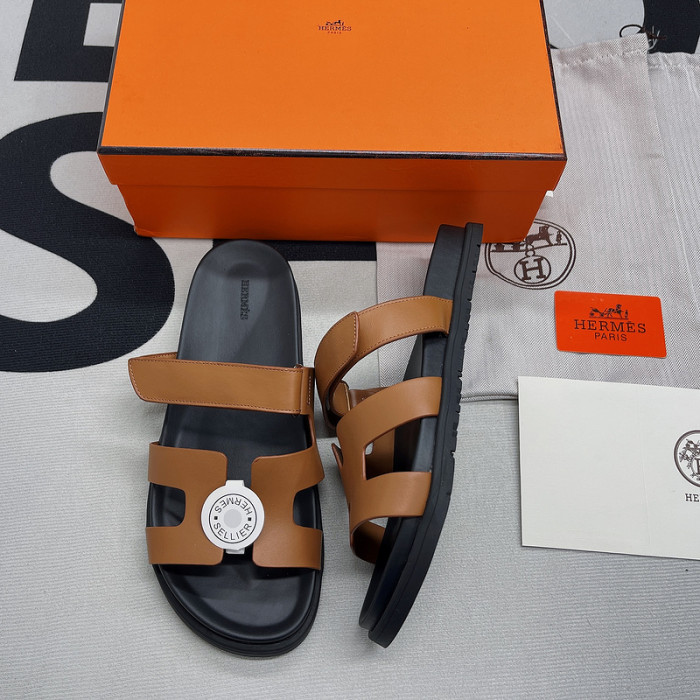 her slides 23060919