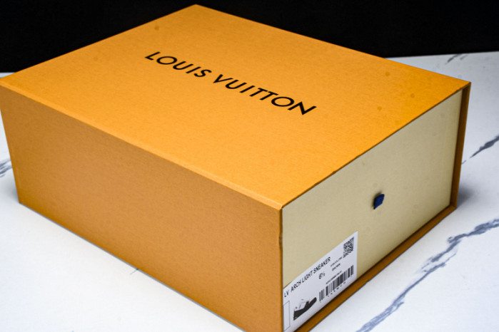 LOVT SNEAKER lv-368