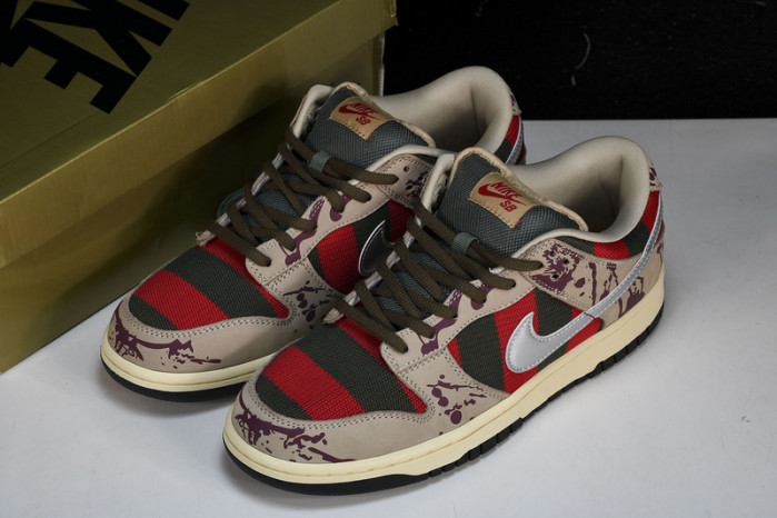 nike sb dunk low freddy krueger 313170-202