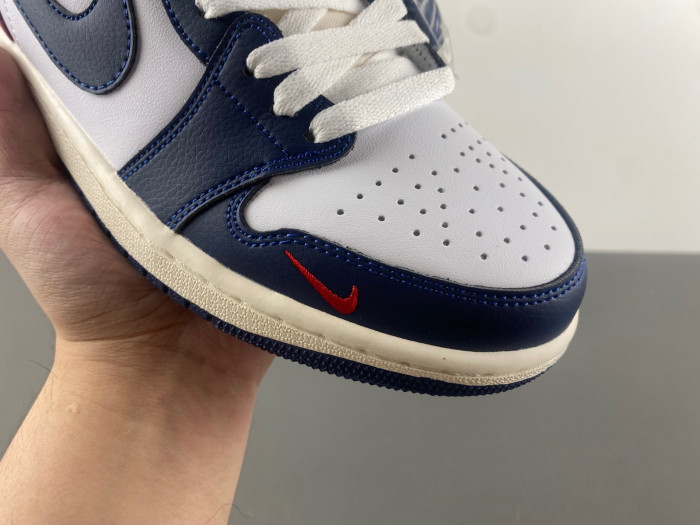 AIR JORDAN 1 Low HQ2993-100