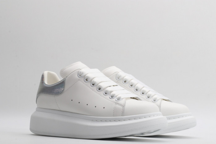 alex mcqu sneakers