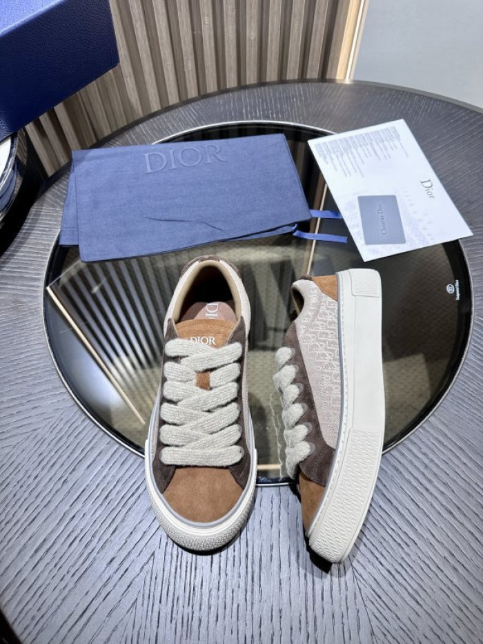 DR B33 LOW-TOP SNEAKERS DR-132