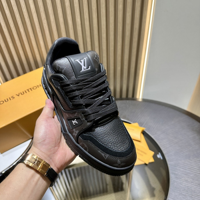 LOVT SNEAKER lv-206