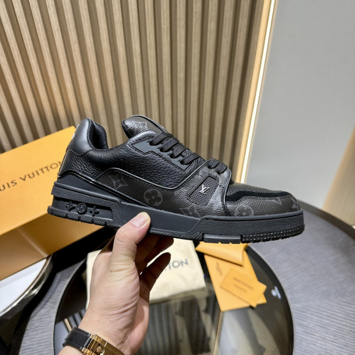 LOVT SNEAKER lv-206