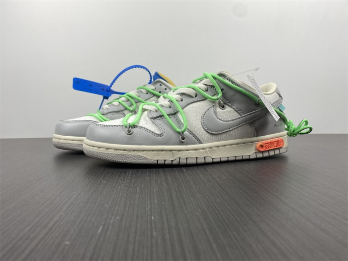 nike dunk low of lot 26 of 50 dm1602-116